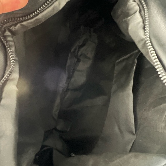 🍇  new Lovely weather friendly shoulder bag🍇 - Picture 2 of 7